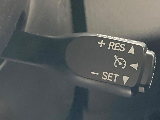 �y�N���[�Y�R���g���[���z�������H�����N���N���s�B�A�N�Z���𗣂��Ă���葬�x�ő��s���ł��A�������^�]���̕��S���y��!�����E�������ȒP�ȃX�C�b�`����Œ����ł��܂��B