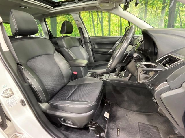 �y�n�[�t���U�[�V�[�g�z�������ƍ���S�n�𗼗������l�C�̃V�[�g���w�ʁE���ʂ̃t�@�u���b�N�f�ނ́A�ʋC���̗ǂ��⊊��ɂ����ɗD��Ă��܂��B�C���╞���ɍ��E���ꂸ���K�ɂ���肢�������܂��B