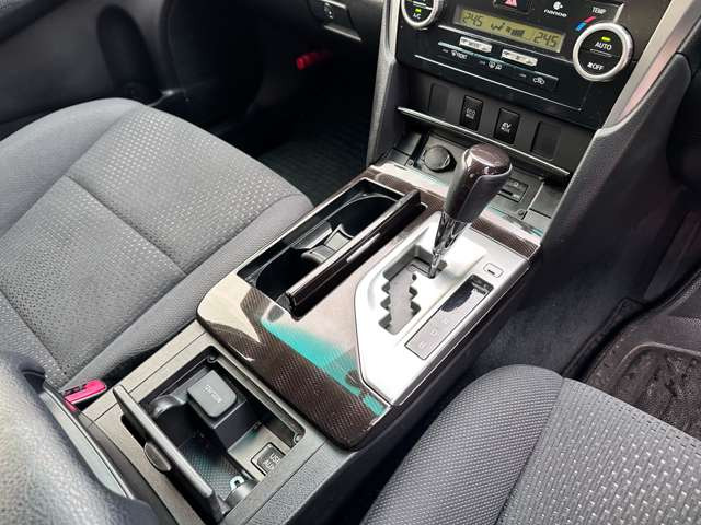 ���i�����ގ��ɑ��삷�郌�o�[�ł��B����̂��₷�����̂ɂȂ��Ă��܂��B���Ј�x�̊����Ă��������B