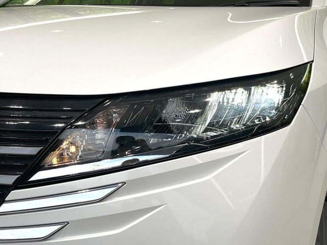 �yLED�w�b�h���C�g�z���V����ԑ��s�����ǍD�Ȏ��E���m�ۂ����S���ĉ^�]�ł��鍂�P�xLED�w�b�h���C�g�𑕔�!�_�����x�������A����d�͂��}�����Ă��܂��B