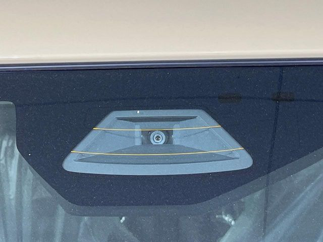 �y�X�Y�L �Z�[�t�e�B�T�|�[�g�z���s���ɑO���̎ԗ�����F�����A�Փ˂������Ȏ��͌x��ƃu���[�L�ŏՓˉ���Ɣ�Q�y�����A�V�X�g�B�����S�Ƀh���C�u�����y���݂��������܂��B