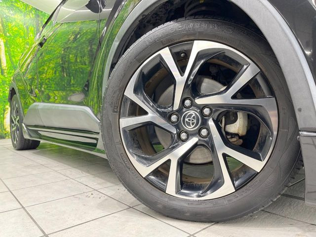 �y�����I�v�V����18�C���`�A���~�z�C�[���z�����I�v�V�����z�C�[���𑕒��B���s���\�̌���ɉ����A�O�ς����X�^�C���b�V���ɂȂ��Ă��܂��B