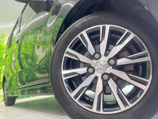 �y����14�C���`�A���~�z�C�[���z�O�ςɃ}�b�`���������A���~�z�C�[���𑕒����Ă���܂��B�e��ЊO�A���~�z�C�[����A�X�^�b�h���X�^�C�����戵�����Ă���܂��B���񂲑��k����������