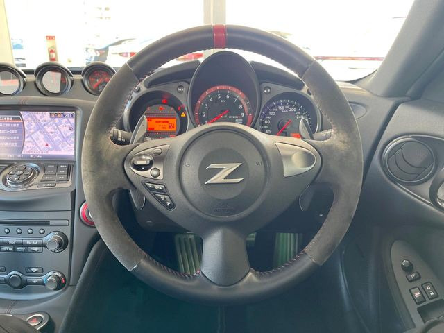 �y�����v�����X�e�A�����O�z�㎿�Ȋv���g�p���邱�ƂŁA��ɂ����������݂ƂĂ��^�]���₷���n���h���ł���