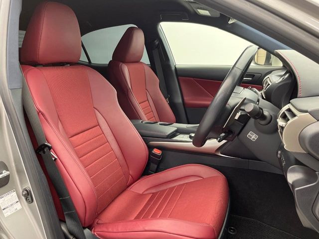 �^�]�Ȃ܂��ɂ͏\���ȃX�y�[�X������A�啿�ȕ��ł��������^�]���Ă�����������ł��B