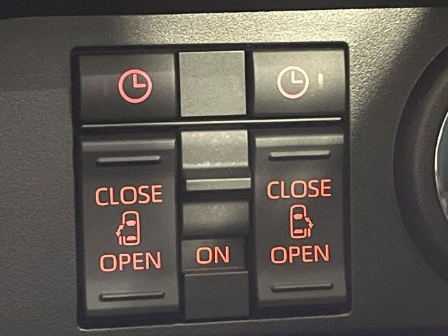 �y�����p���[�X���C�h�h�A�z�X�}�[�g�L�[��^�]�Ȃ̃X�C�b�`�Ō�ȗ����X���C�h�h�A�̊J���\���d��������͂����ăh�A���J����K�v�������A�����Ȃ��q�l�ł��ȒP�ɊJ���߂ł����K�ł���