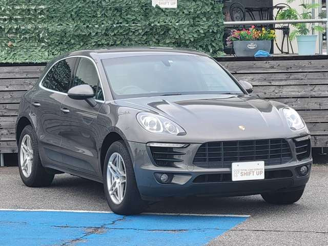 ���X�ł͂��q�l�̂��v�]�ɏ_��ɑΉ����ׂ�����̔��������Ă���܂��B�Ԃ͗~�������ǃ����e�i���X�͂����̋Ǝ҂���ɗ��݂����ȂǁA������������܂����炨�C�y�ɐ\���t�����������B