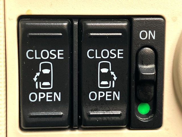 �y�����p���[�X���C�h�h�A�z�X�}�[�g�L�[��^�]�Ȃ̃X�C�b�`�Ō�ȗ����X���C�h�h�A�̊J���\���d��������͂����ăh�A���J����K�v�������A�����Ȃ��q�l�ł��ȒP�ɊJ���߂ł����K�ł���