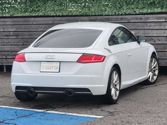 ���X�ł͂��q�l�̗���ɗ����čl�������ɁA1�l1�l�̂��q�l�ɑ΂��^���ɂ��Ή��������܂��B