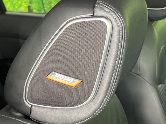 �yBOSE�T�E���h�V�X�e���z���[�J�[�I�v�V�����̍��i�ʃT�E���h�V�X�e���𓋍ځB��p�̃`���[�j���O���{���ꂽ�召�l�X�ȃX�s�[�J�[����ǎ��ȃT�E���h���t�ł��A�Տꊴ���ӂ�鉹����Ԃ����o���܂��B