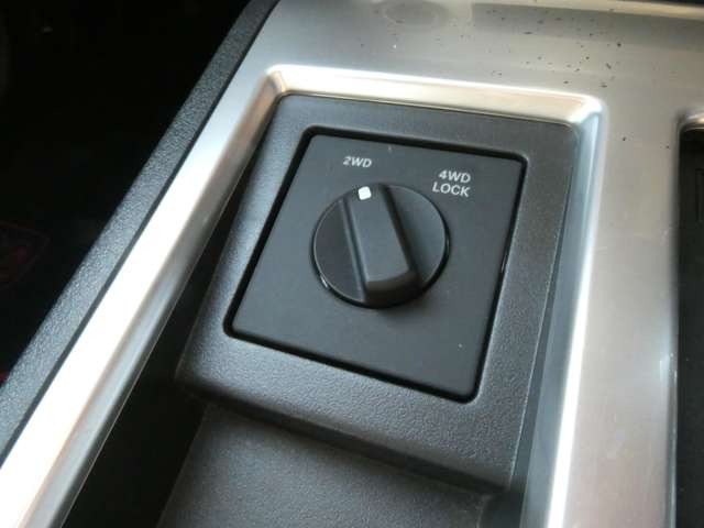 2WD��4WD�̐؂�ւ����o���܂���