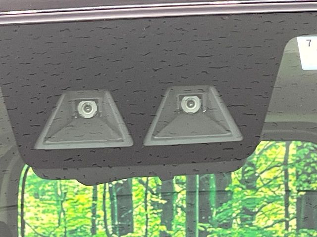 �y�X�}�[�g�A�V�X�g�z���s���ɑO���̎ԗ�����F�����A�Փ˂������Ȏ��͌x��ƃu���[�L�ŏՓˉ���Ɣ�Q�y�����A�V�X�g�B�����S�Ƀh���C�u�����y���݂��������܂��B