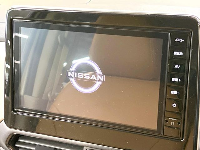 �y�����i�r�z�l�C�̏����i�r�𑕔��B�I�[�f�B�I�@�\���[�����Ă���ABluetooth�ڑ�����΂������̃X�}�z��MP3�v���C���[�̉��y���Đ��\!�����̉^�]������Ɋy�����Ȃ�܂�!!