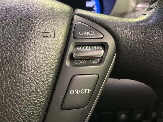 �y�N���[�Y�R���g���[���z�������H�����N���N���s�B�A�N�Z���𗣂��Ă���葬�x�ő��s���ł��A�������^�]���̕��S���y��!�����E�������ȒP�ȃX�C�b�`����Œ����ł��܂��B