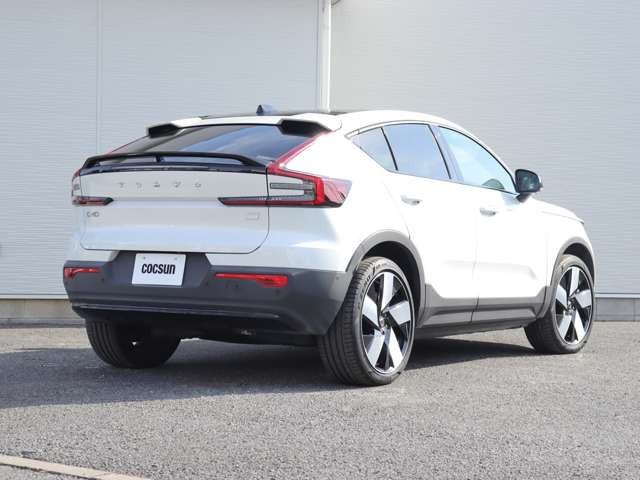 �{���{�̔̔����琮���A����A���i�̔��A�J�X�^�}�C�Y�Ɏ���܂ŗl�X�ȃT�[�r�X�����͂����Ă��܂��B