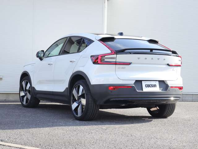 �V�i�����o�b�e���[�̓h�C�c��VARTA(�o���^)���g�p���܂��B���B�Ԃ̏����i�ɍ̗p����鍂�i���o�b�e���[�ł��B