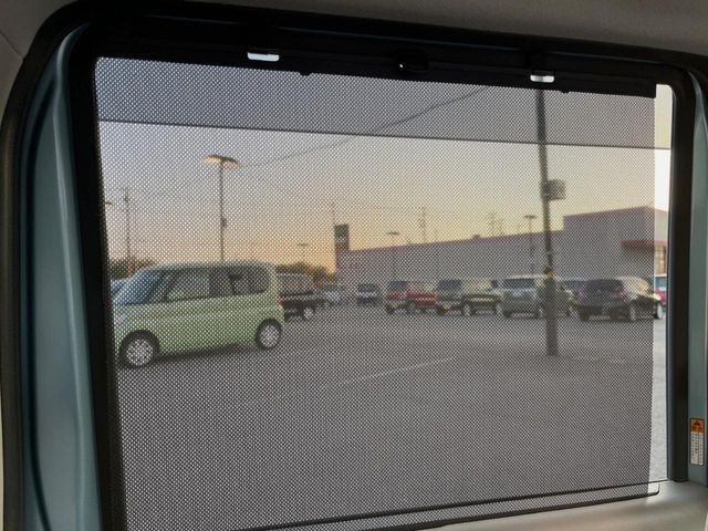 �y���[���V�F�[�h�z��������ԊO����̌���ῂ����Ƃ��ɃT�b�ƈ����o���Ďg����A���[���i�[�^�C�v�̃T���V�F�[�h�𑕔��B��Ȃɏ�������q�l���E�g�E�g�����������ȂǁA���Ђ����p����������