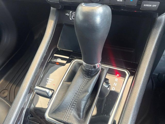 ��MT���[�h�t��AT:�ʏ�͎����ł����Ȃ���ϑ�(�M�A�`�F���W)���h���C�o�[�̑���ɂ���ĈӐ}�I�ɕς�����V�X�e���ł��B����w���i�̃h���C�u�����y���݂��������܂�!