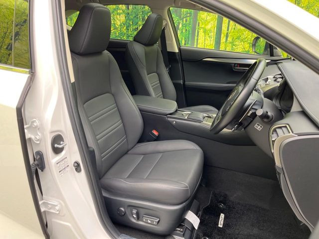 �y���烌�U�[�V�[�g�z����̂ӂ���肪�e�ՂŃ����e�i���X�����ȒP�ȁA�@�\���ɗD��鍇����v���̗p�����㎿�ȃV�[�g�ł��B����S�n���悭�A���������ӂ��S�n�ǂ��ԓ���Ԃ����o���Ă���܂��B