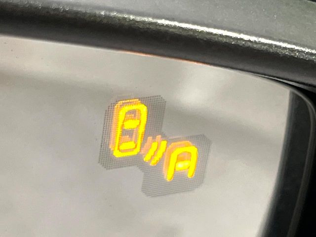 �y�u���C���h�X�|�b�g���j�^�����O�z���s���A�h�A�~���[�̎��p�ɂȂ�₷���ӏ��Ɍ㑱�Ԃ��ڋ߂���ƃT�C�h�~���[�t�߂Ɍx����\���A�h���C�o�[�ɒ��ӊ��N�����Ă���܂��B