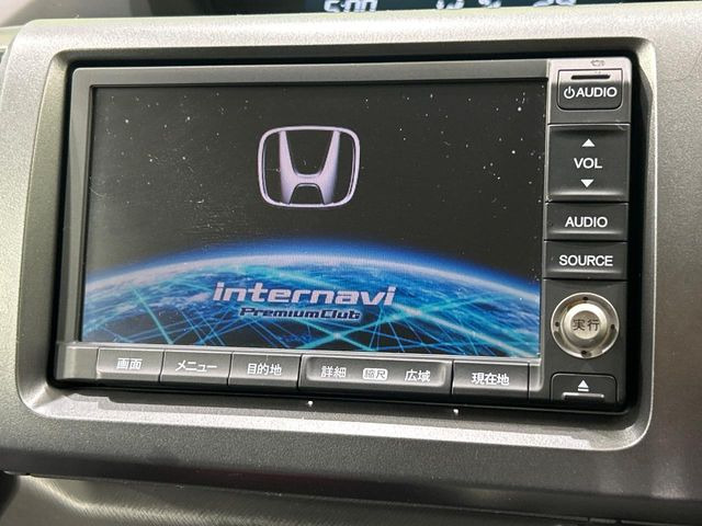 �y�����i�r�z�l�C�̏����i�r�𑕔����Ă���܂��B�i�r�̎g���₷���͂������A�I�[�f�B�I�@�\���[��!�L�����v�◷�s�͂������A�ʋ΂┃�����ȂǕ��i�̃h���C�u���y�����Ȃ�͂���