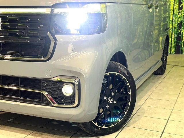 �yLED�w�b�h���C�g�z���V����ԑ��s�����ǍD�Ȏ��E���m�ۂ����S���ĉ^�]�ł��鍂�P�xLED�w�b�h���C�g�𑕔�!�_�����x�������A����d�͂��}�����Ă��܂��B