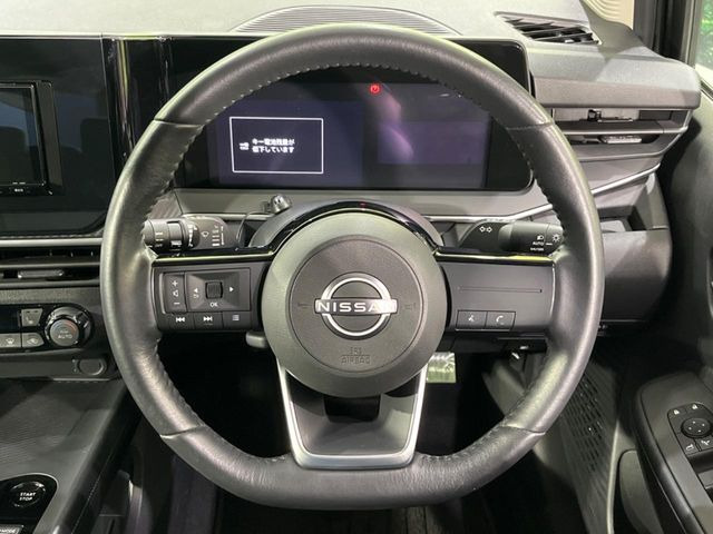 �y�����v�����X�e�A�����O�z�㎿�Ȋv���g�p���邱�ƂŁA��ɂ����������݂ƂĂ��^�]���₷���n���h���ł���