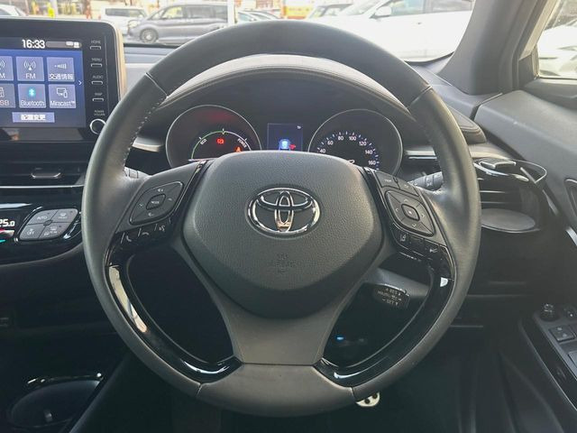 �y�����v�����X�e�A�����O�z�㎿�Ȋv���g�p���邱�ƂŁA��ɂ����������݂ƂĂ��^�]���₷���n���h���ł���