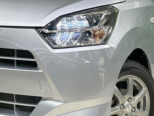 �yLED�w�b�h���C�g�z���V����ԑ��s�����ǍD�Ȏ��E���m�ۂ����S���ĉ^�]�ł��鍂�P�xLED�w�b�h���C�g�𑕔�!�_�����x�������A����d�͂��}�����Ă��܂��B