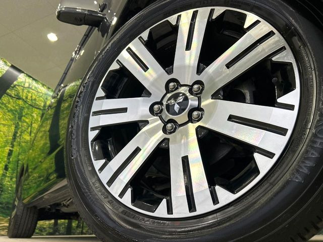 �y����18�C���`�A���~�z�C�[���z�O�ςɃ}�b�`���������A���~�z�C�[���𑕒����Ă���܂��B�e��ЊO�A���~�z�C�[����A�X�^�b�h���X�^�C�����戵�����Ă���܂��B���񂲑��k����������