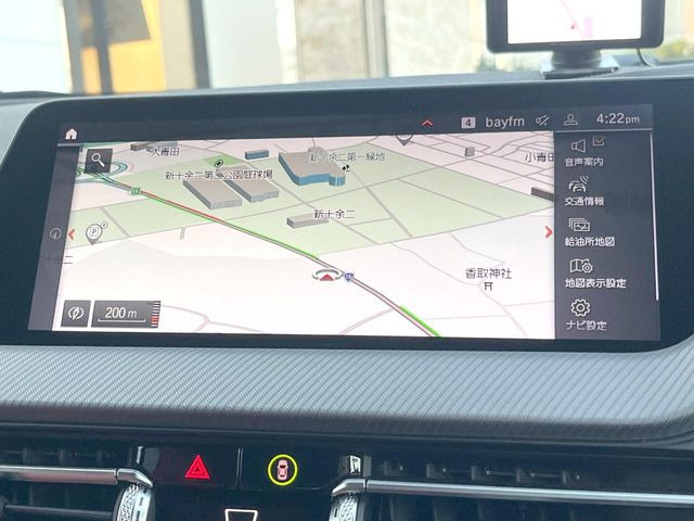 �������i�r:��̊��̂���i�r�́A����������ԓ������o���Ă���܂��BBluetooth�Đ��ȂǃI�[�f�B�I�@�\���[�����Ă���܂��̂ŁA�^�]�����y���߂܂���