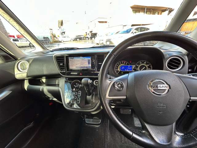 �i�r�������A�[���������y�E�f���������y���݂��������B