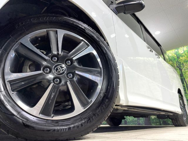 �y����16�C���`�A���~�z�C�[���z�O�ςɃ}�b�`���������A���~�z�C�[���𑕒����Ă���܂��B�e��ЊO�A���~�z�C�[����A�X�^�b�h���X�^�C�����戵�����Ă���܂��B���񂲑��k����������