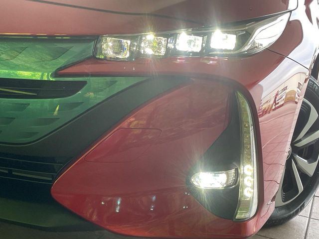 �yLED�w�b�h���C�g�z���V����ԑ��s�����ǍD�Ȏ��E���m�ۂ����S���ĉ^�]�ł��鍂�P�xLED�w�b�h���C�g�𑕔�!�_�����x�������A����d�͂��}�����Ă��܂��B