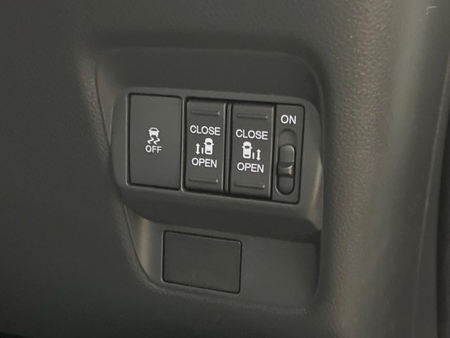 �y�����p���[�X���C�h�h�A�z�X�}�[�g�L�[��^�]�Ȃ̃X�C�b�`�Ō�ȗ����X���C�h�h�A�̊J���\���d��������͂����ăh�A���J����K�v�������A�����Ȃ��q�l�ł��ȒP�ɊJ���߂ł����K�ł���