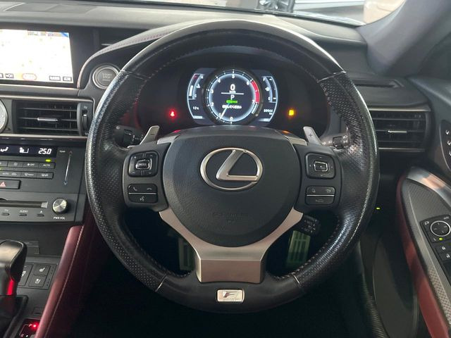 �y�����v�����X�e�A�����O�z�㎿�Ȋv���g�p���邱�ƂŁA��ɂ����������݂ƂĂ��^�]���₷���n���h���ł���