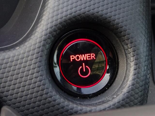 �L�[���X�v�b�V���X�^�[�g�V�X�e�����̗p���Ă���܂�!�{�^����ŃG���W���n�����\�Ȃ̂ŁA�L�[��T�����Ƃ��Ȃ��Ȃ�܂���!