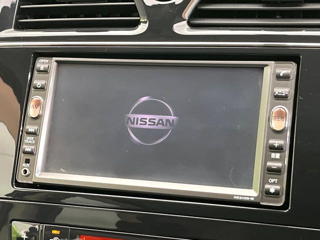 �y�����i�r�z�l�C�̏����i�r�𑕔����Ă���܂��B�i�r�̎g���₷���͂������A�I�[�f�B�I�@�\���[��!�L�����v�◷�s�͂������A�ʋ΂┃�����ȂǕ��i�̃h���C�u���y�����Ȃ�͂���