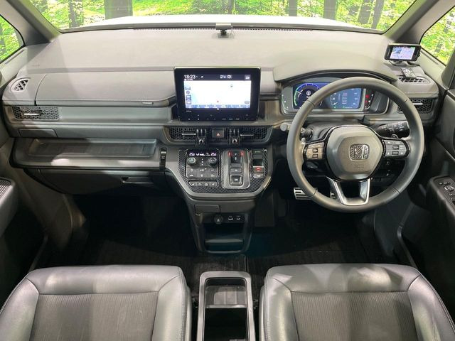 ステップワゴン2.0 e:HEV スパーダ