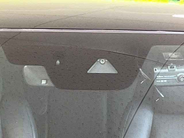 �y�X�}�[�g�V�e�B�u���[�L�T�|�[�g�z�ᑬ���s���ɑO���̎ԗ�����F�����A�Փ˂������Ȏ��͌x��ƃu���[�L�ŏՓˉ���Ɣ�Q�y�����A�V�X�g�B�����S�Ƀh���C�u�����y���݂��������܂��B