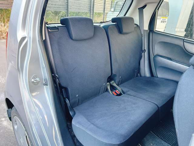 ���Ђł͌��I�������Ԃ𖈌���ʂɎd������s�Ȃ��A�����߂₷�����i�ł��񋟂��Ă���܂���