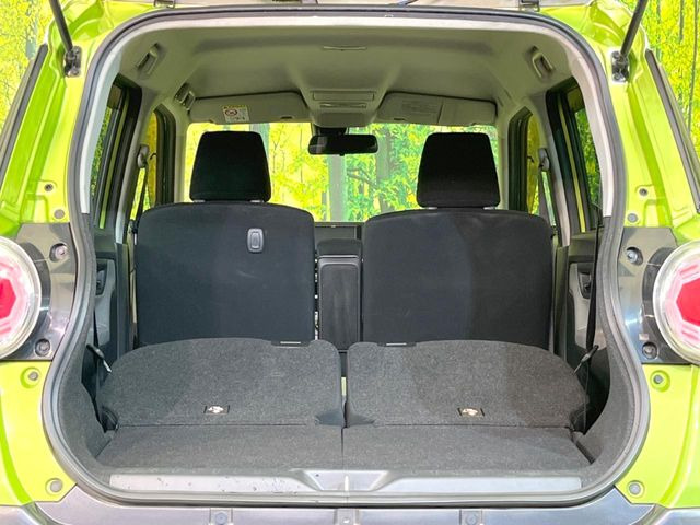 ���i�̂���������ʋ΁A���}���ɏ\���ȉ׎��X�y�[�X���m�ۂ��Ă���܂��B�Z�J���h�V�[�g��|���ƁA�傫�ȉו��̐ύڂ��\�ł���