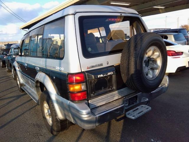 パジェロ2.8 ミッドルーフ ワイド エクシードI ディーゼル 4WD