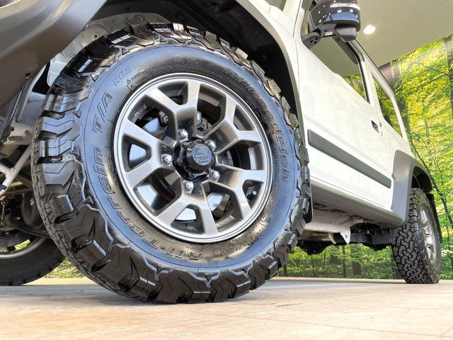 �y�����A���~�z�C�[���z�O�ςɃ}�b�`���������A���~�z�C�[���𑕒����Ă���܂��B�e��ЊO�A���~�z�C�[����A�X�^�b�h���X�^�C�����戵�����Ă���܂��B���񂲑��k����������