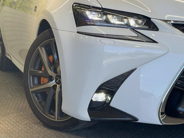 �y�O��LED�w�b�h���C�g�z�X�^�C���b�V���Ȍ����ڂ̎O��LED�w�b�h���C�g�𑕔���X�^�C�������łȂ��A��Ԃ̑��s�����E�ǍD�ň��S���Ă���肢�������܂��B