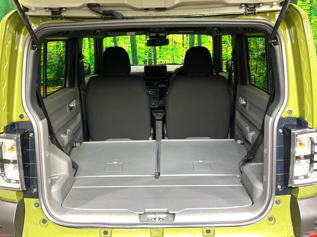 ���i�̂���������ʋ΁A���}���ɏ\���ȉ׎��X�y�[�X���m�ۂ��Ă���܂��B�Z�J���h�V�[�g��|���ƁA�傫�ȉו��̐ύڂ��\�ł���