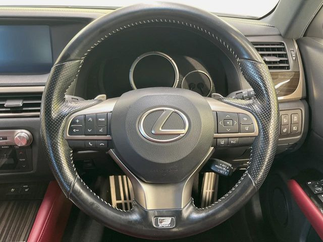 �y�����v�����X�e�A�����O�z�㎿�Ȋv���g�p���邱�ƂŁA��ɂ����������݂ƂĂ��^�]���₷���n���h���ł���