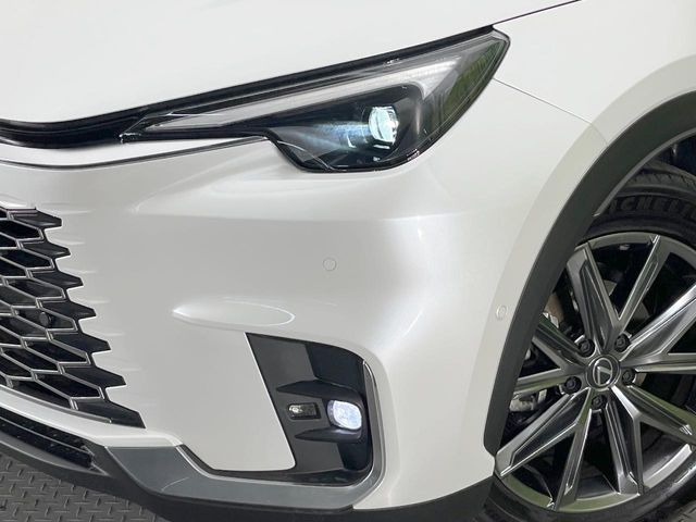 �yLED�w�b�h���C�g�z���V����ԑ��s�����ǍD�Ȏ��E���m�ۂ����S���ĉ^�]�ł��鍂�P�xLED�w�b�h���C�g�𑕔�!�_�����x�������A����d�͂��}�����Ă��܂��B