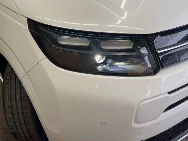 �yLED�w�b�h���C�g�z���V����ԑ��s�����ǍD�Ȏ��E���m�ۂ����S���ĉ^�]�ł��鍂�P�xLED�w�b�h���C�g�𑕔�!�_�����x�������A����d�͂��}�����Ă��܂��B