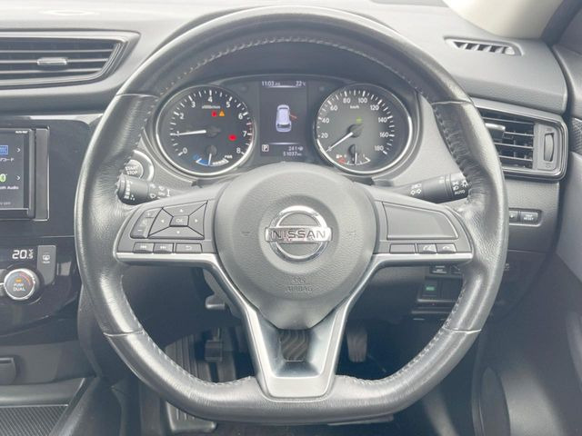 �y�����v�����X�e�A�����O�z�㎿�Ȋv���g�p���邱�ƂŁA��ɂ����������݂ƂĂ��^�]���₷���n���h���ł���